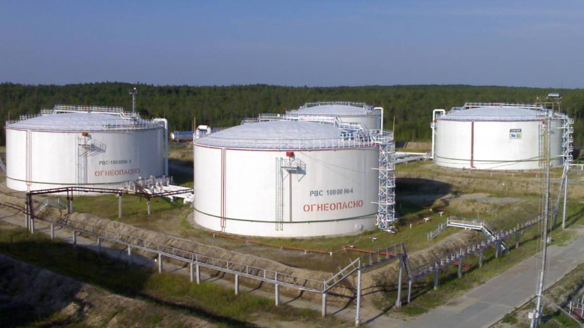 Два взрыва прогремели на нефтяном месторождении в ХМАО, есть жертвы
