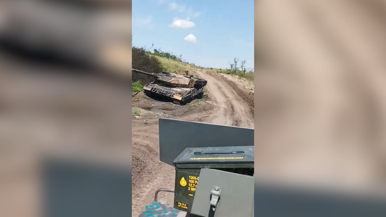 Бойцы ВСУ показали на видео кладбище подбитых немецких танков Leopard