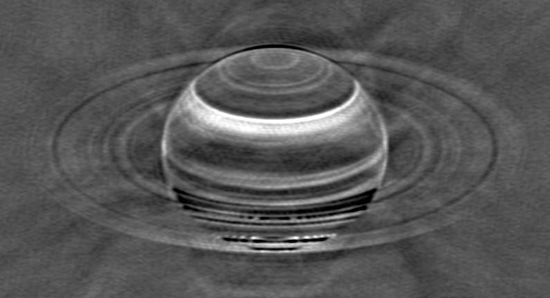 Снимок Сатурна, полученный с помощью массива радиотелескопов Very Large Array. Фото © Калифорнийский университет в Беркли
