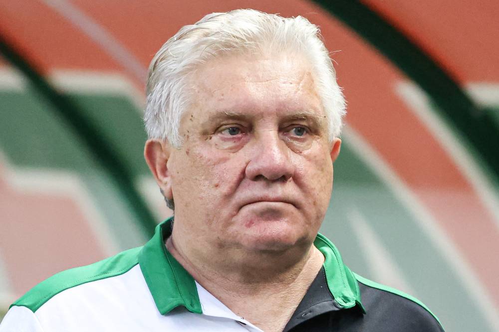 Главный тренер Ахмата уволился спустя два месяца после заключения нового контракта