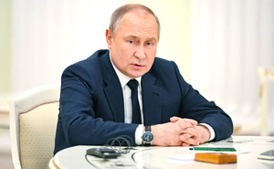 Путин: Российские власти продолжат индексировать МРОТ, пособия и пенсии