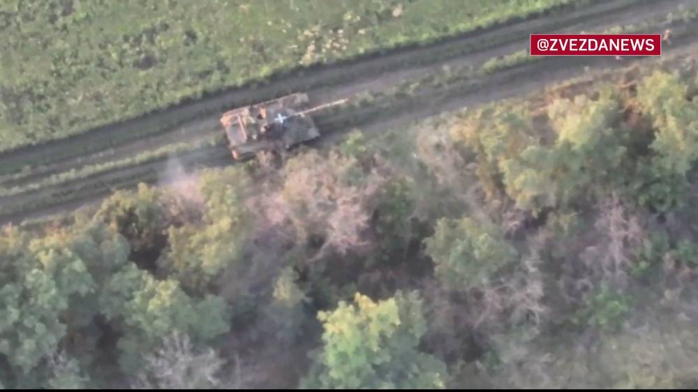 Опубликовано видео удара по танку ВСУ с помощью FPV-дрона