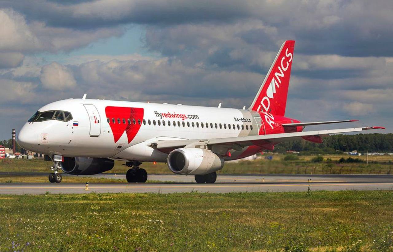 Авиакомпания Red Wings сократила рейсы в Израиль из-за конфликта с ХАМАС