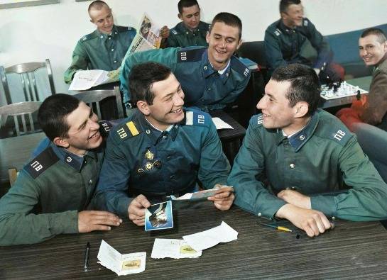 Советские солдаты: как они жили и сражались. Фото © ТАСС / Жиганов Николай