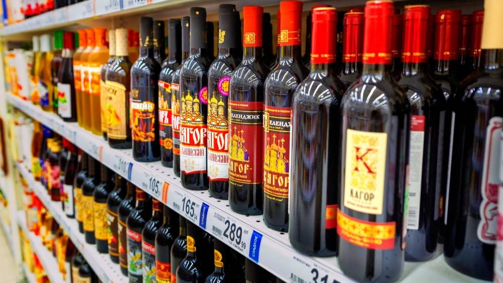 Россияне подсели на кагор в 2023 году, почти забыв про пиво