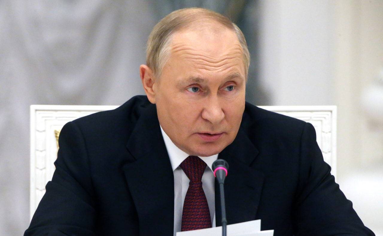Путин пригласил бизнесменов стран БРИКС во Владивосток