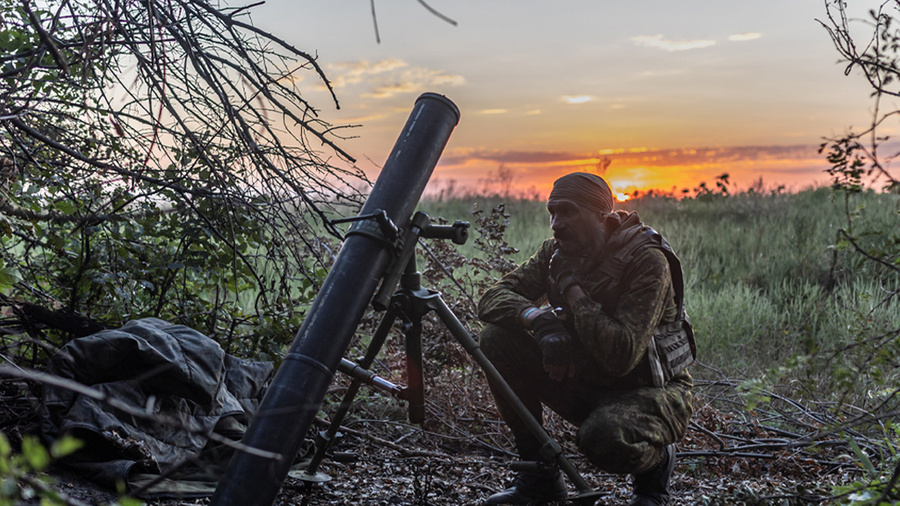 <p>Журналисты и эксперты продолжают искать причины: чего не хватает ВСУ на поле боя и почему Украине не помогают кровавые штурмы. Обложка © Getty Images /  Anadolu Agency</p>
