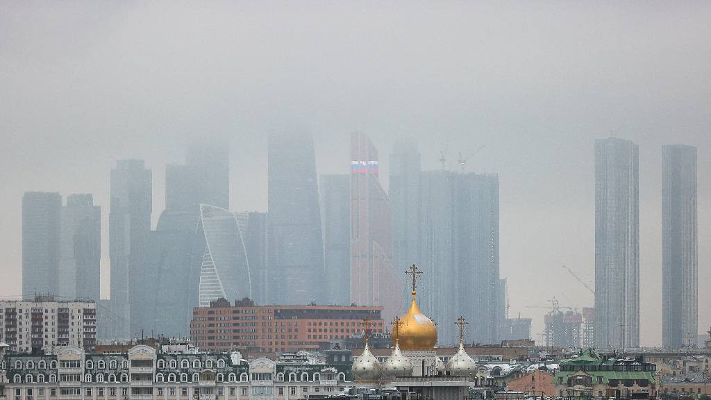 В Москве и области объявлен жёлтый уровень погодной опасности из-за тумана