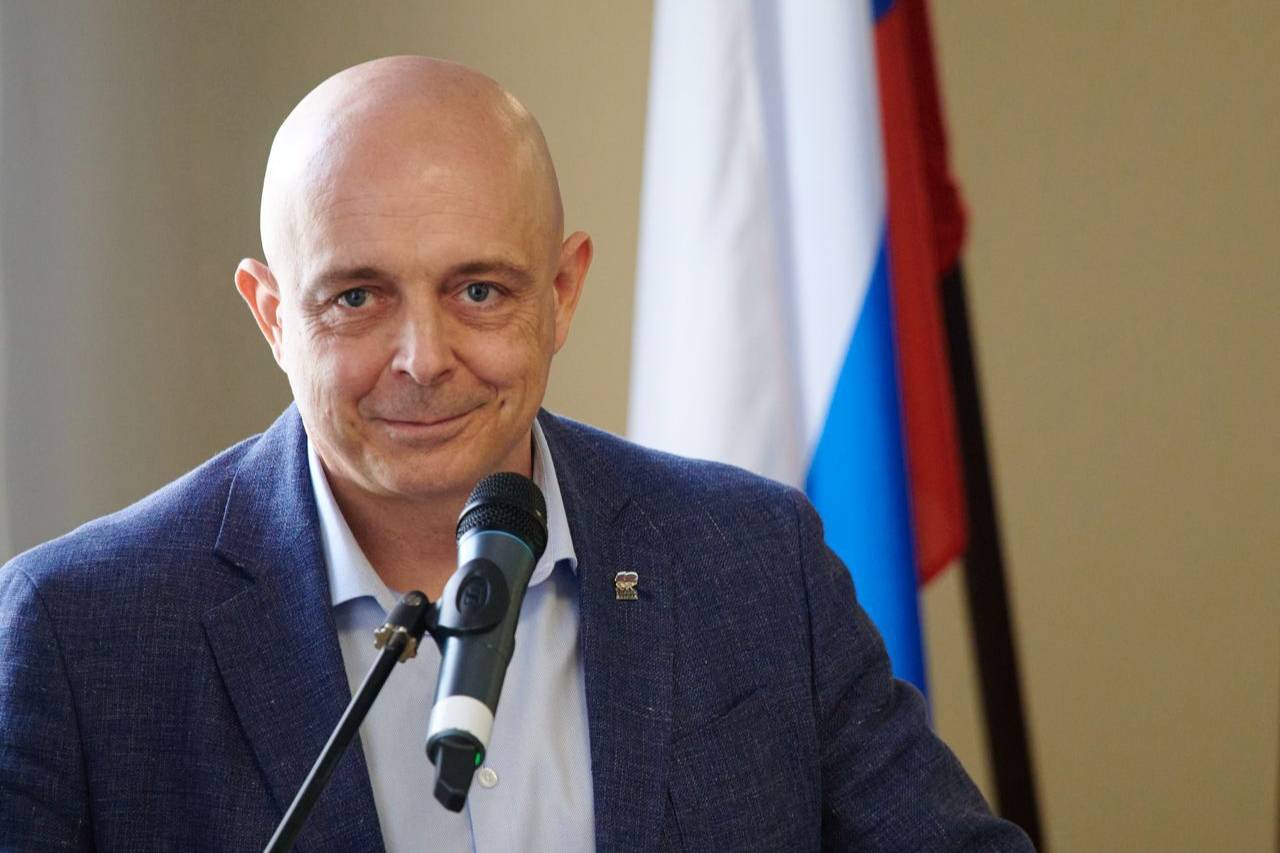 Политолог назвал Сокола реальным губернатором по итогам прямой линии с жителями Хакасии