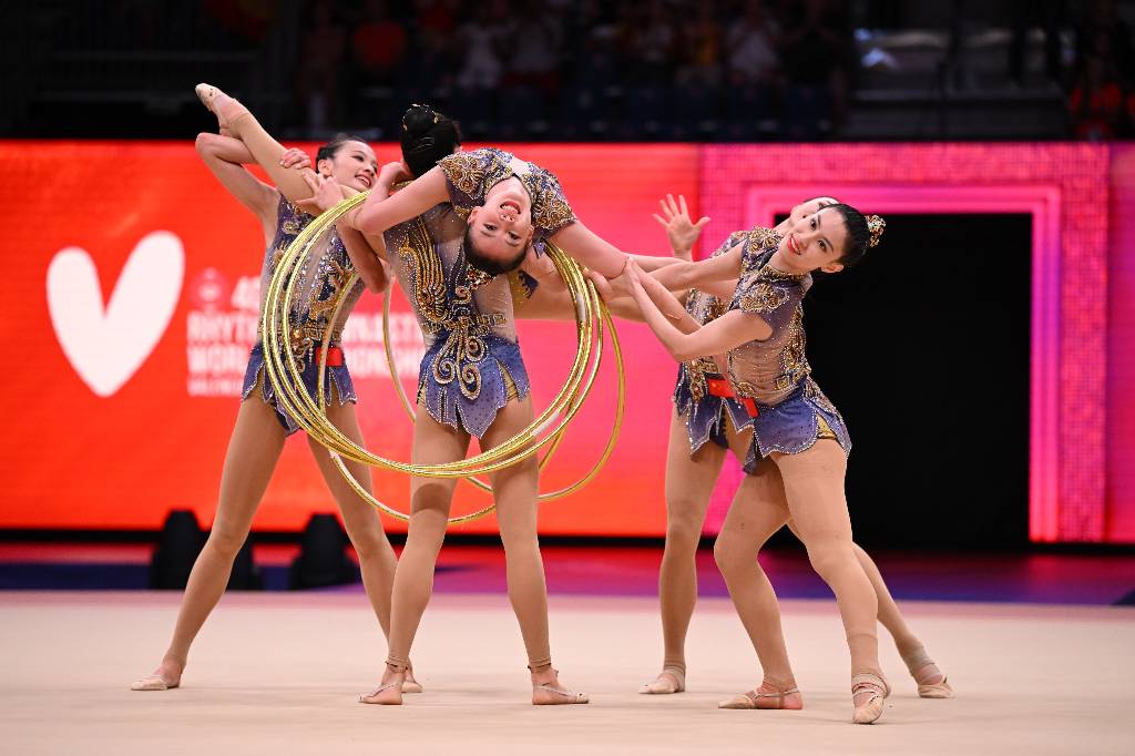 Сборная Китая впервые взяла золото ЧМ по художественной гимнастике