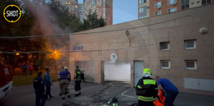 В Москве машины залило кипятком на подземной парковке