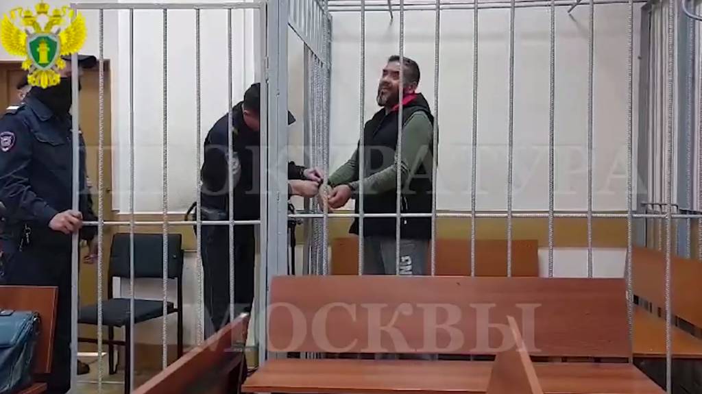 По делу о массовом отравлении шаурмой в Москве арестовали пять человек 