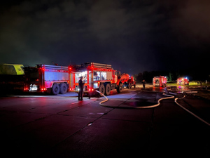 Самолёты Ил-76 загорелись после атаки беспилотников на аэропорт в Пскове