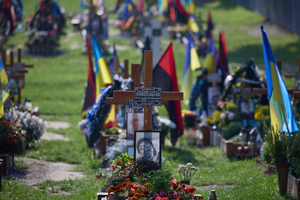 "На кладбищах закончились места": Ветеран разведки предрёк ВСУ окончательный крах к концу лета