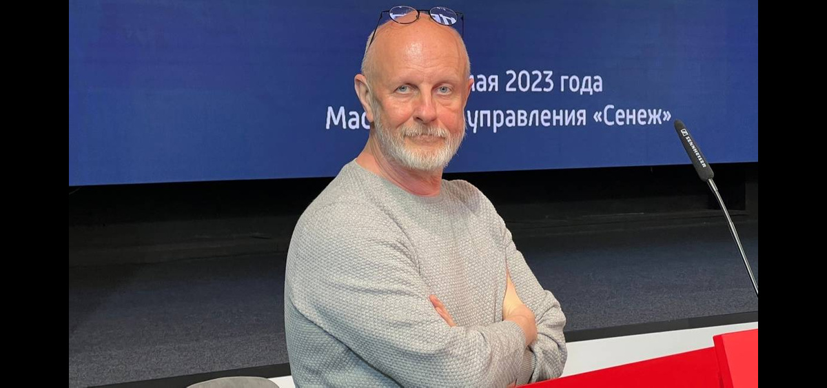 Гоблин Пучков назвал безграмотными идиотами "похоронивших" его вместо ...