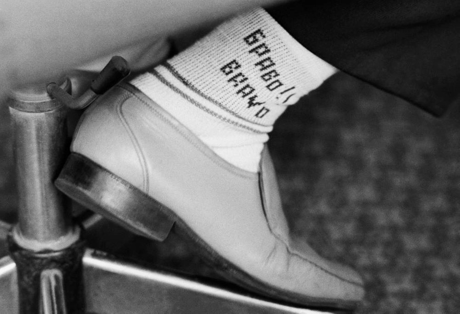 Мужские носки одного из кооперативных предприятий. СССР, Москва, 1990 год. Фото © ТАСС / Пётр Носов