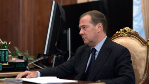 Медведев указал на сходство событий на Украине и в Южной Осетии в 15-ю годовщину конфликта