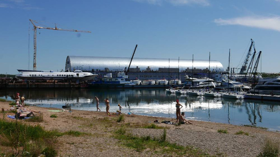 Вид на судоверфь в Иркутске, где строятся пассажирские катамараны на подводных крыльях. Фото © Алюминиевая ассоциация