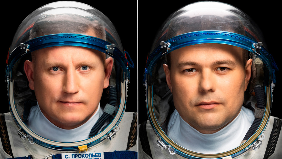 Космонавты "Роскосмоса" Сергей Прокопьев и Дмитрий Петелин. Обложка © "Роскосмос"