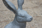 Скульптура зайца в Петербурге, демонтированная для ремонта. Фото © Пресс-служба Комитета по развитию транспортной инфраструктуры Санкт-Петербурга
