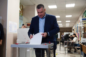 Слуцкий проголосовал на выборах мэра Москвы и похвалил их организацию