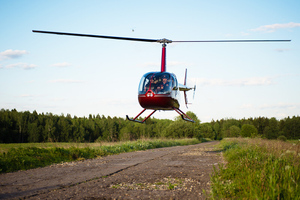 В Вологодской области разбился частный вертолёт Robinson, один человек пропал
