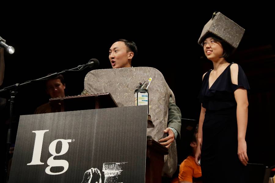 Учёные с Тайваня получили Шнобелевскую премию за исследование о том, почему фекалии вомбатов в форме кубиков. Фото © AP Photo / Elise Amendola / ТАСС