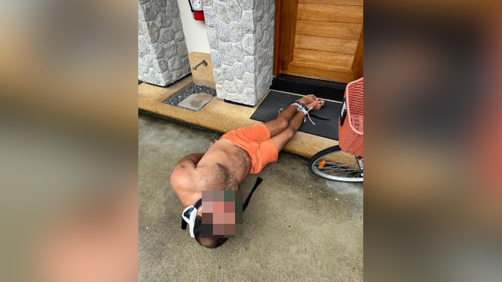 Боец UFC Хусейн Асхабов, задержанный в Таиланде. Фото © Phuket News