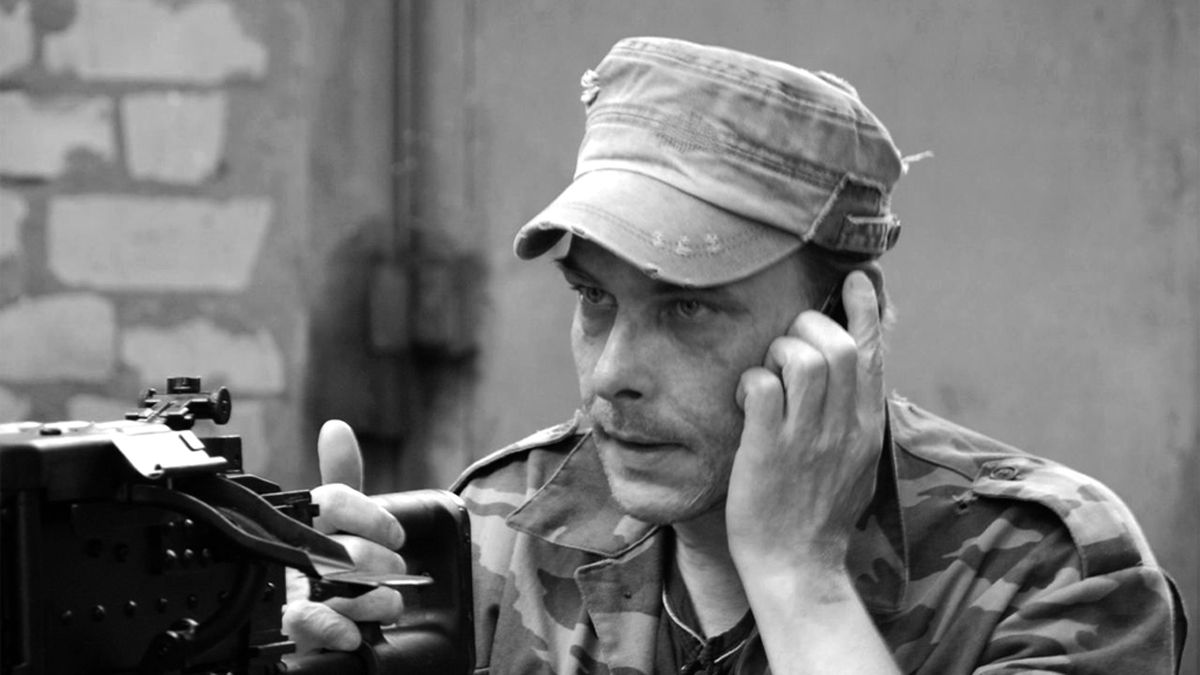 Шёл за цветами: Военкор Дубовой трагически погиб в Донецке
