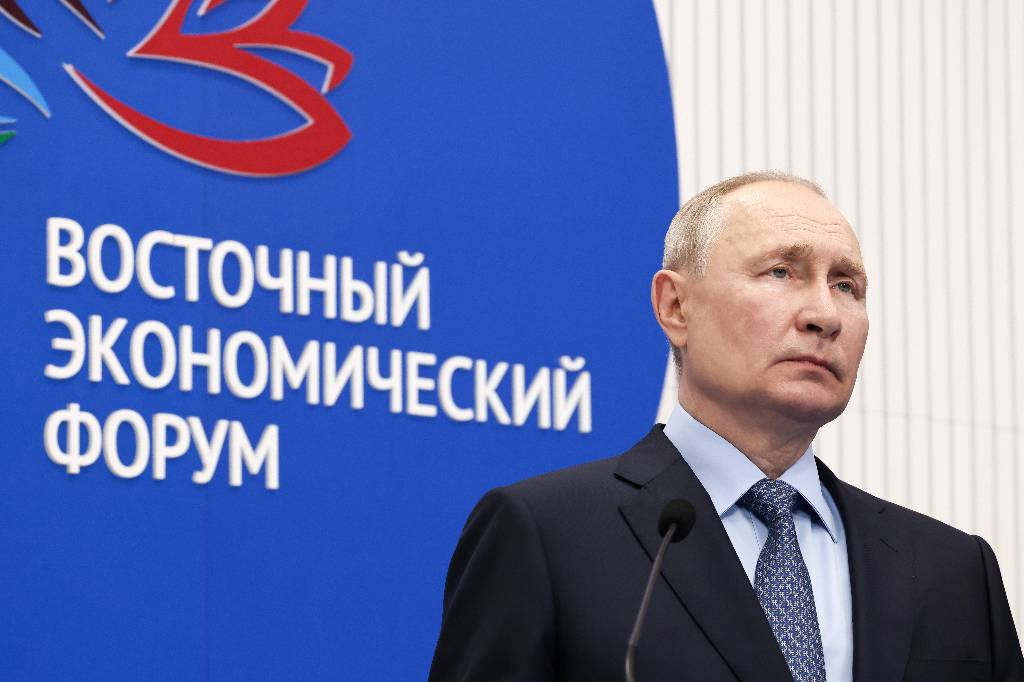 Путин: Ввод войск в Прагу и Будапешт был ошибкой внешней политики СССР