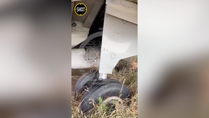 Шасси севшего в поле под Новосибирском A320 вошло в грунт на полметра