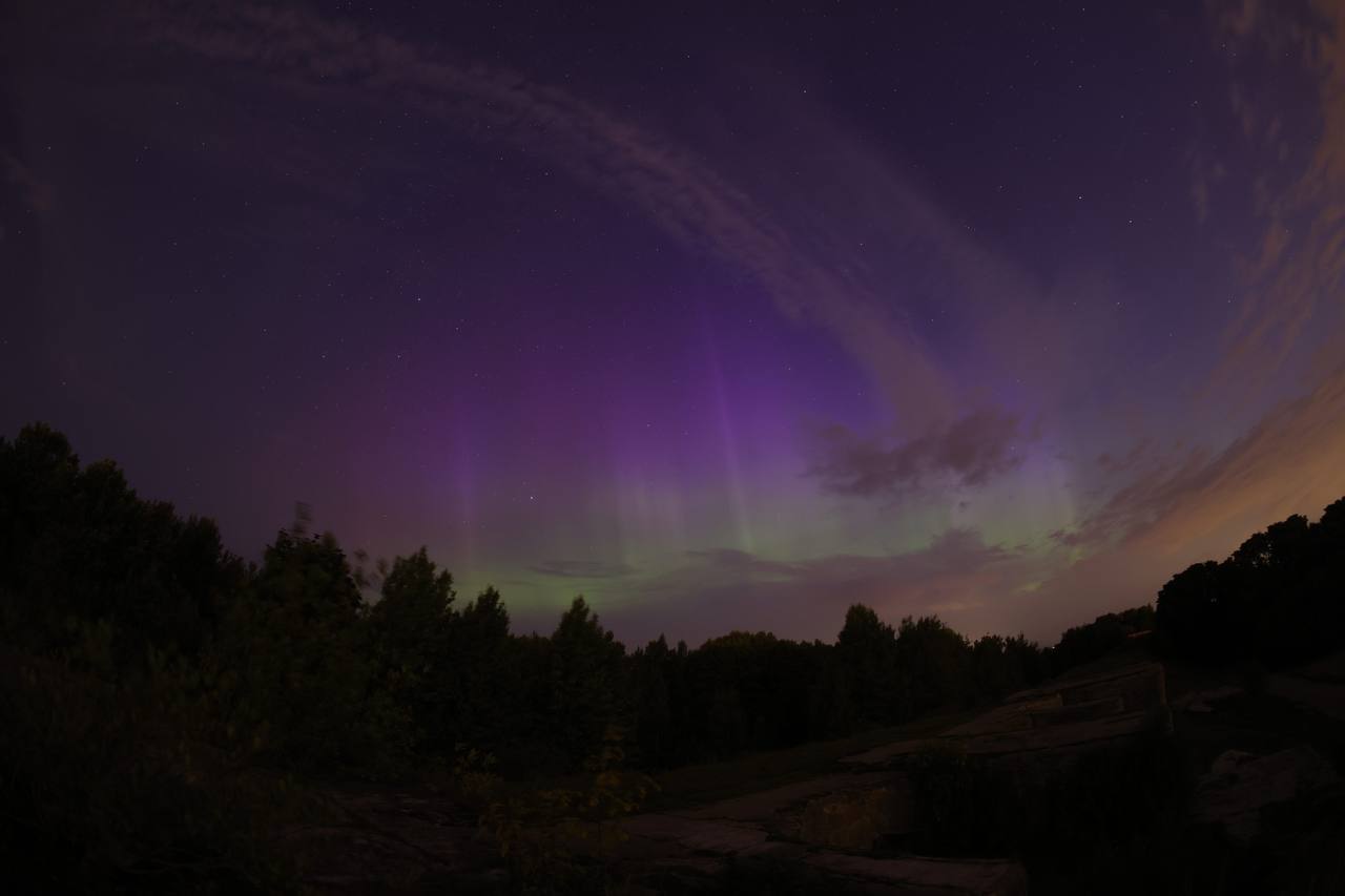 Сияние в Кронштадте (форт Шанц). Фото © T.me / astrophotoboloto