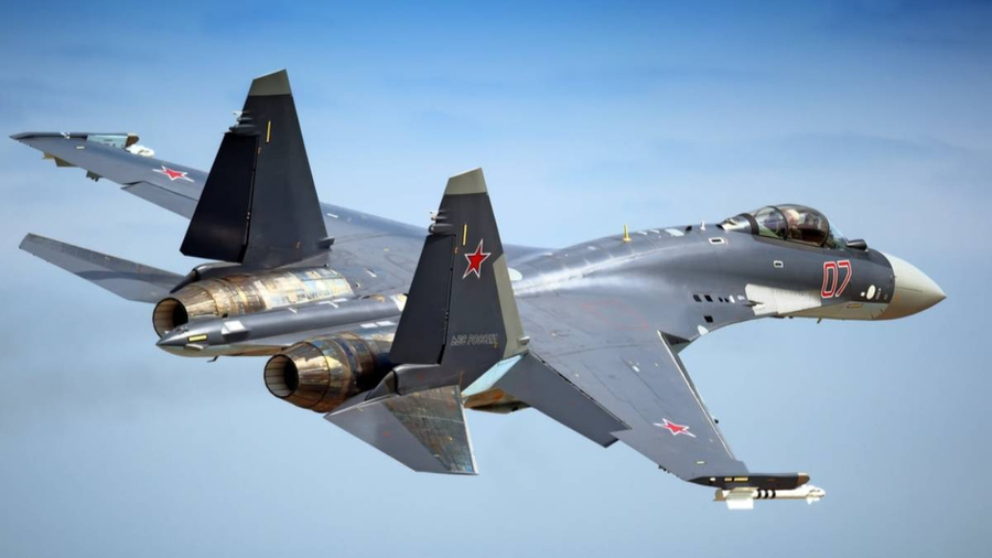 Су-35 ВВС РФ. Обложка © Shutterstock