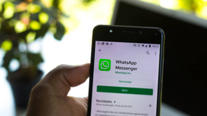 Песков не стал комментировать предложение заблокировать WhatsApp