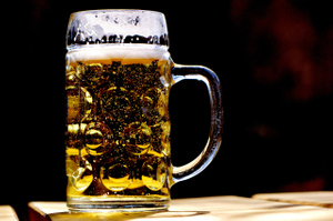 Гастроэнтеролог развенчал популярный миф о пользе пива