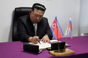Ким Чен Ын оставил отзыв в книге посетителей фрегата "Маршал Шапошников"