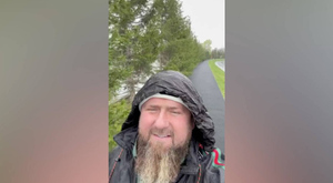 "Дождь прекрасно бодрит": Кадыров показал новое видео и развеял украинские фейки о своей болезни