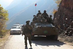 Военные Нагорного Карабаха начали сдачу оружия под контролем российских миротворцев