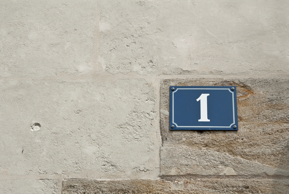 Что о судьбе человека может рассказать дом с номером 1? Фото © Shutterstock