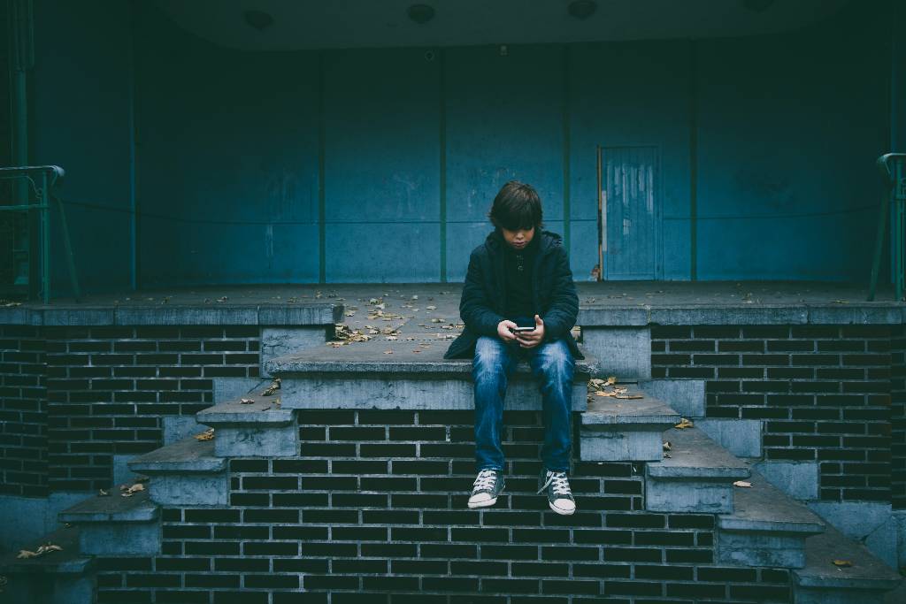 Главное доверие: Психолог объяснила, как защитить ребёнка в Интернете
