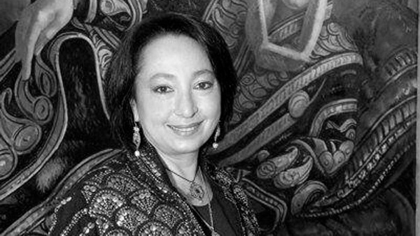 Әдемі, күшті әйел оргазмының порно видеосы