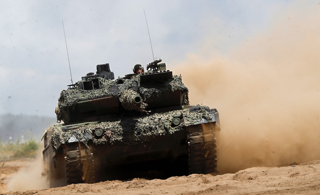 Российские военные уничтожили два танка Leopard в зоне СВО