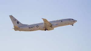 Самолёт НАТО с радиолокатором засекли вблизи Севастополя в момент удара по штабу флота