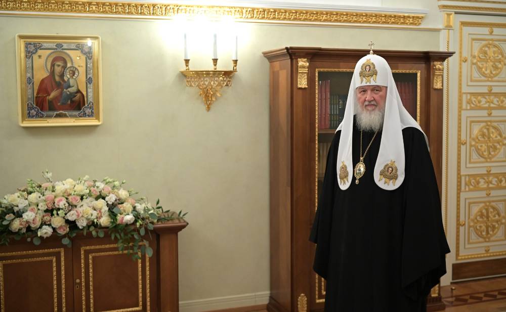 Патриарх Кирилл призвал не заряжаться 