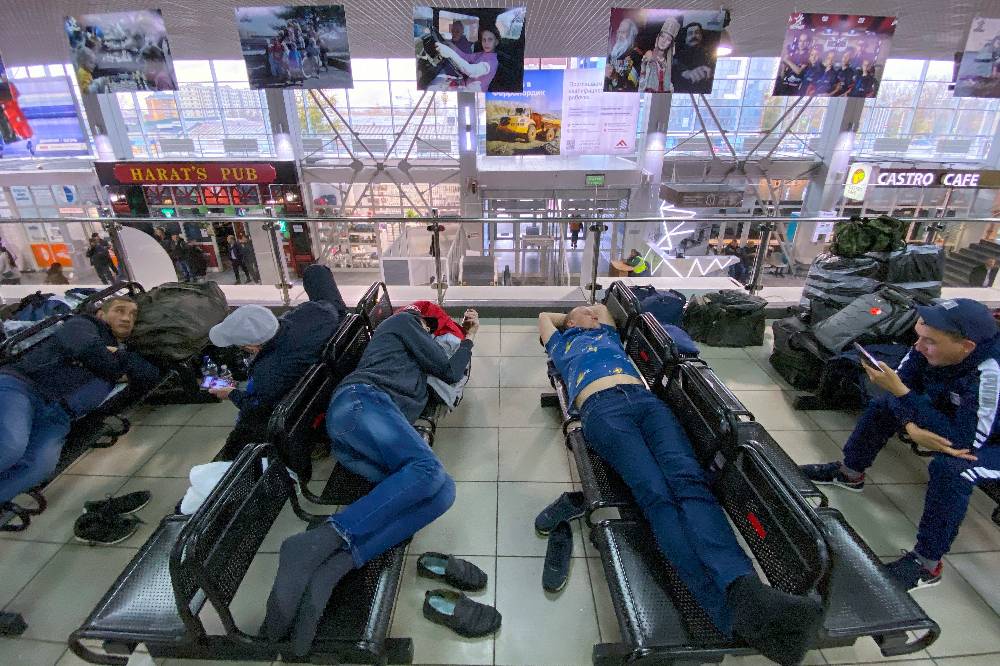 В аэропорту Иркутска до глубокой ночи задержали рейс на Пхукет