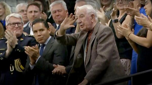 Бывший член дивизии СС "Галичина" 98-летний Ярослав Хунк (Гунько) в Парламенте Канады. Фото © YouTube / CTV News