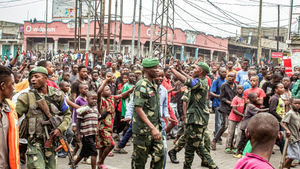 "Нас выгнали из Африки": Ле Пен раскритиковала Макрона за унижение в Нигере
