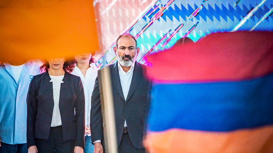 Премьер-министр Республики Армения Никол Пашинян. Обложка © Getty Images / NurPhoto / Celestino Arce