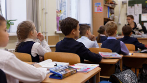 В Петербурге из лучшей школы района уволились 17 учителей