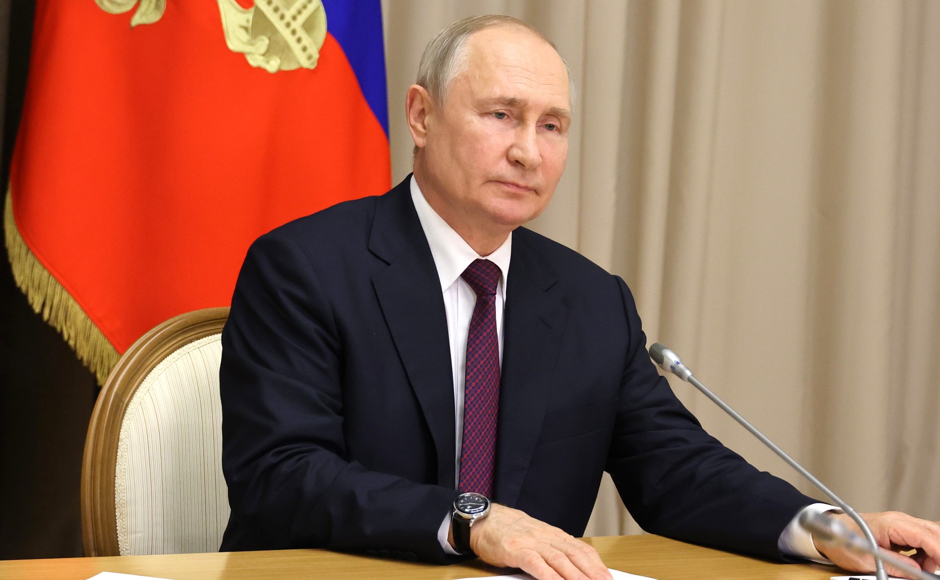 Путин призвал развивать транспортную инфраструктуру в Магадане, Якутске и Анадыре